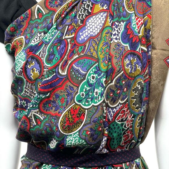 BOTEGA VENETA ENORMOUS 51” x 51”gorgeous silk Wrap/Cape/Sarong textured … - Picture 5 of 13